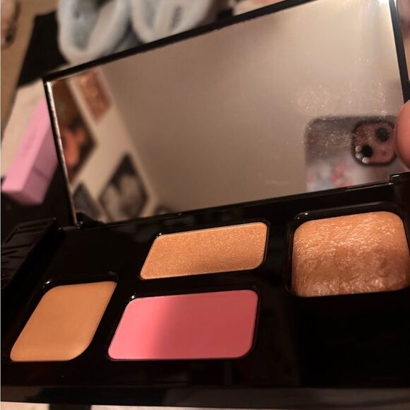 High Point Bronzer Blush & Highlighter Palette - Picture 3 of 5